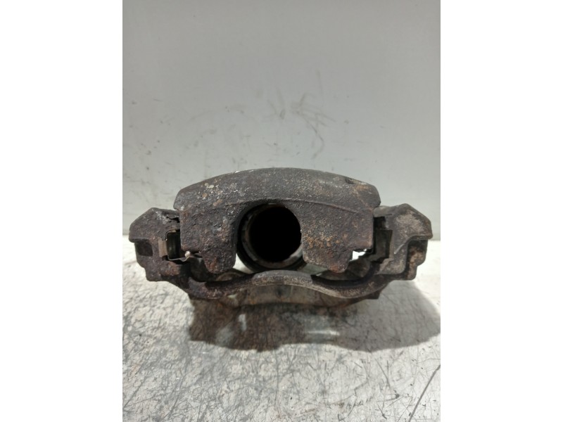 Recambio de pinza freno delantera izquierda para citroen berlingo referencia OEM IAM Y01131  