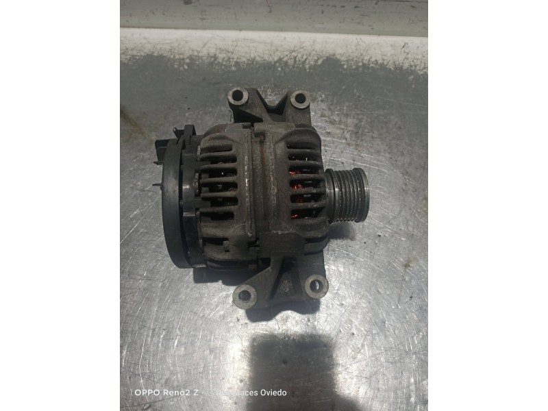 Recambio de alternador para mercedes sprinter 02.00  caja cerrada referencia OEM IAM 0124325093 A0131541702 