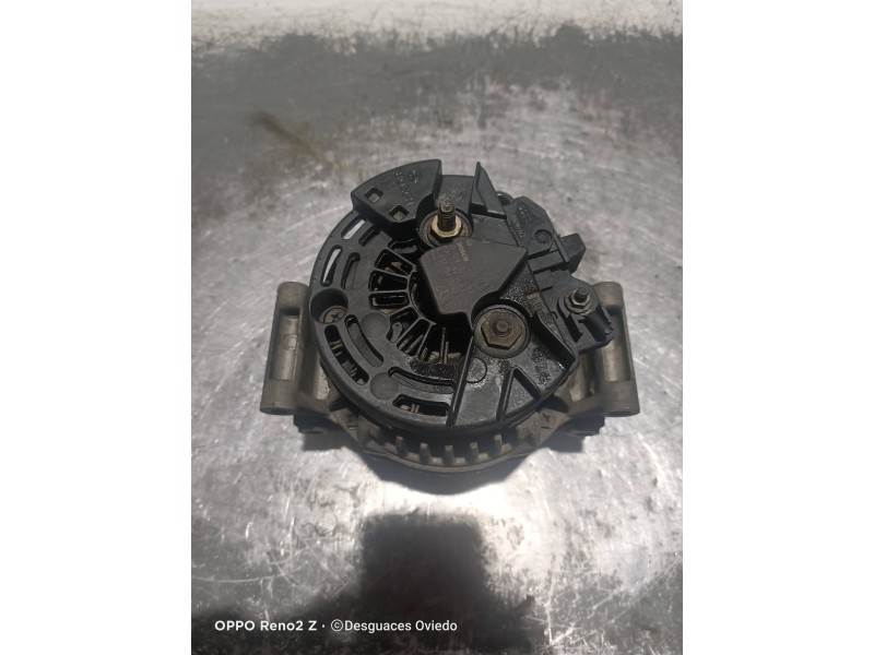 Recambio de alternador para mercedes sprinter 02.00  caja cerrada referencia OEM IAM 0124325093 A0131541702 