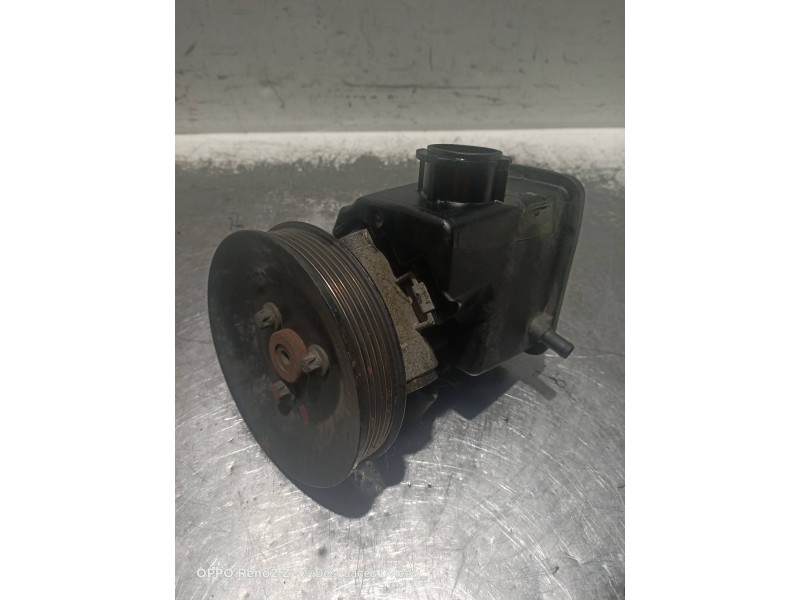 Recambio de bomba direccion para mercedes sprinter 02.00  caja cerrada referencia OEM IAM 0024667501  