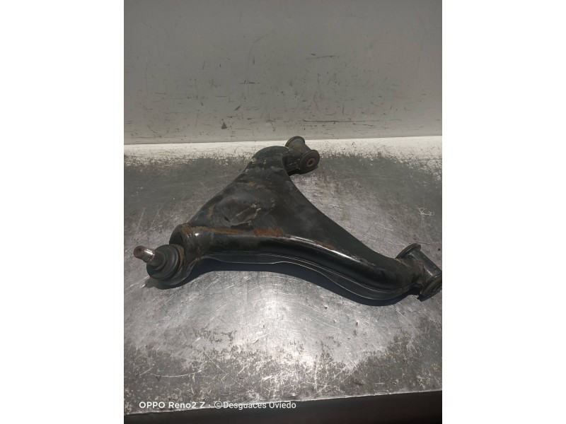 Recambio de brazo suspension inferior delantero izquierdo para mercedes sprinter 02.00  caja cerrada referencia OEM IAM   