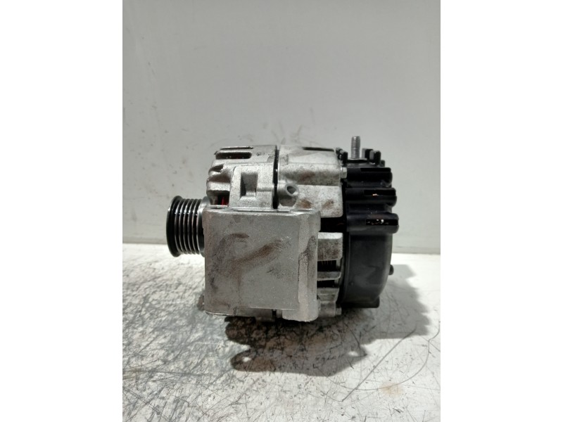 Recambio de alternador para mercedes clase c (w205) lim. referencia OEM IAM A0009067802 2618187B FG18S127