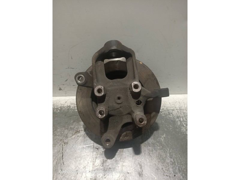 Recambio de mangueta delantera derecha para mercedes sprinter 02.00  caja cerrada referencia OEM IAM   