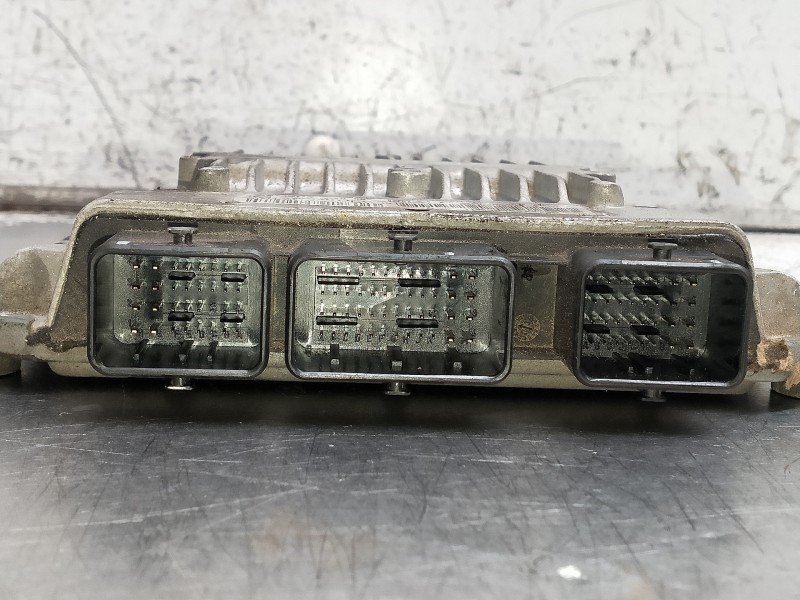 Recambio de centralita motor uce para citroen c3 referencia OEM IAM 5WS40110CT SW9653447480 