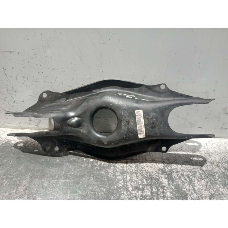 Recambio de brazo suspension inferior trasero derecho para mercedes clase c (w205) lim. referencia OEM IAM 2053500441  