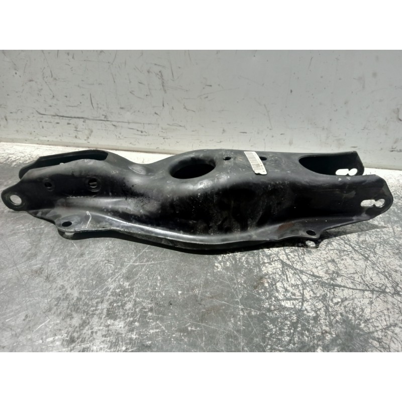 Recambio de brazo suspension inferior trasero derecho para mercedes clase c (w205) lim. referencia OEM IAM 2053500441  