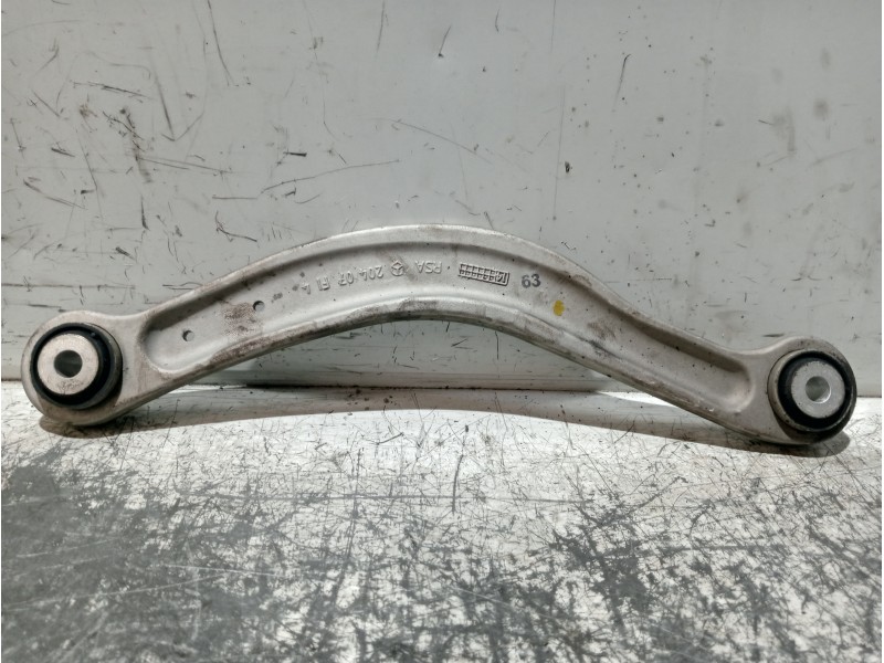 Recambio de brazo suspension superior trasero derecho para mercedes clase c (w205) lim. referencia OEM IAM 20407FI4  