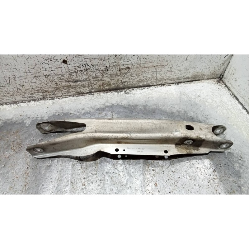 Recambio de brazo suspension inferior trasero izquierdo para mercedes clase b (w246) b 180 cdi be (246.200) referencia OEM IAM A