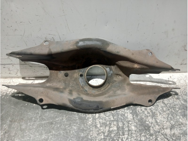 Recambio de brazo suspension inferior trasero izquierdo para mercedes clase c (w205) lim. referencia OEM IAM 2053500341  