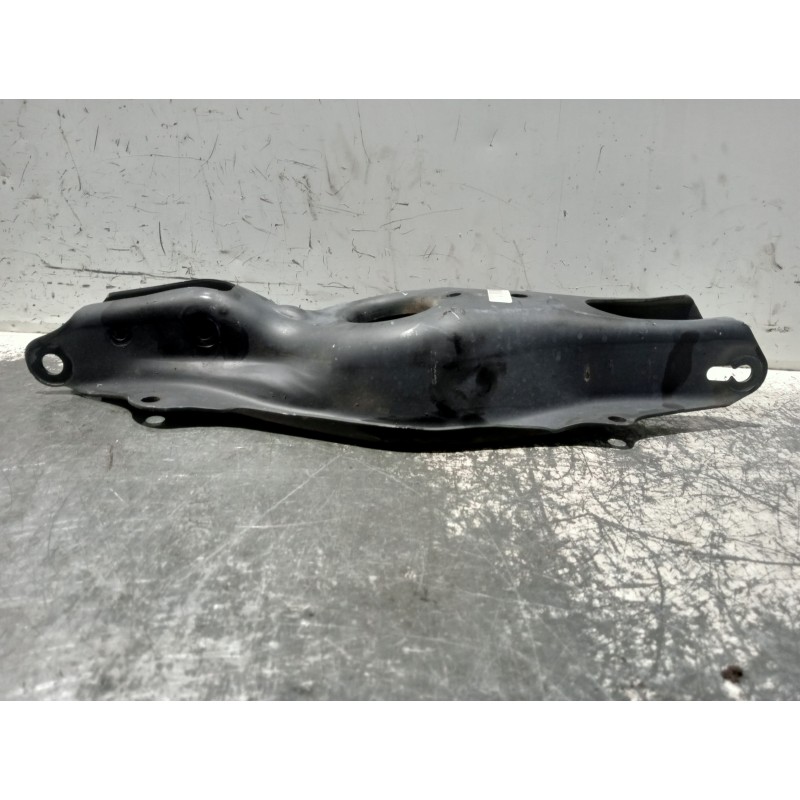 Recambio de brazo suspension inferior trasero izquierdo para mercedes clase c (w205) lim. referencia OEM IAM 2053500341  