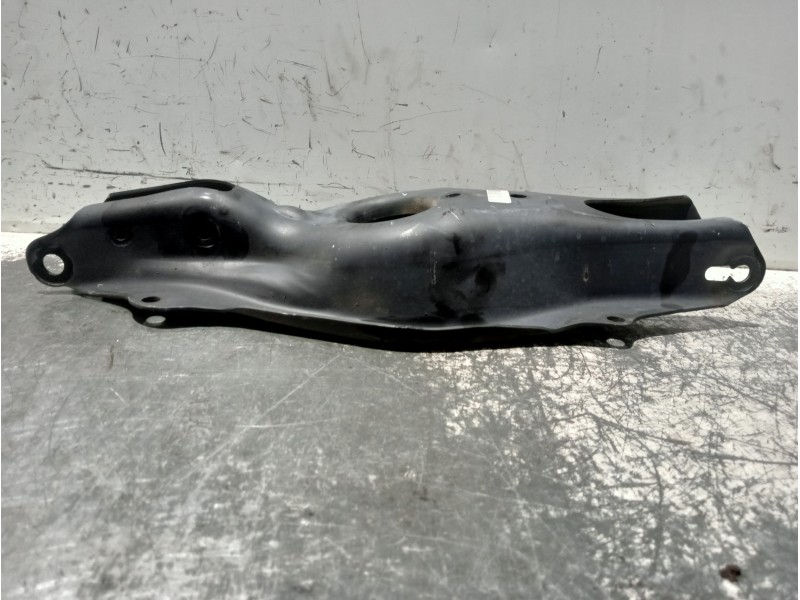 Recambio de brazo suspension inferior trasero izquierdo para mercedes clase c (w205) lim. referencia OEM IAM 2053500341  