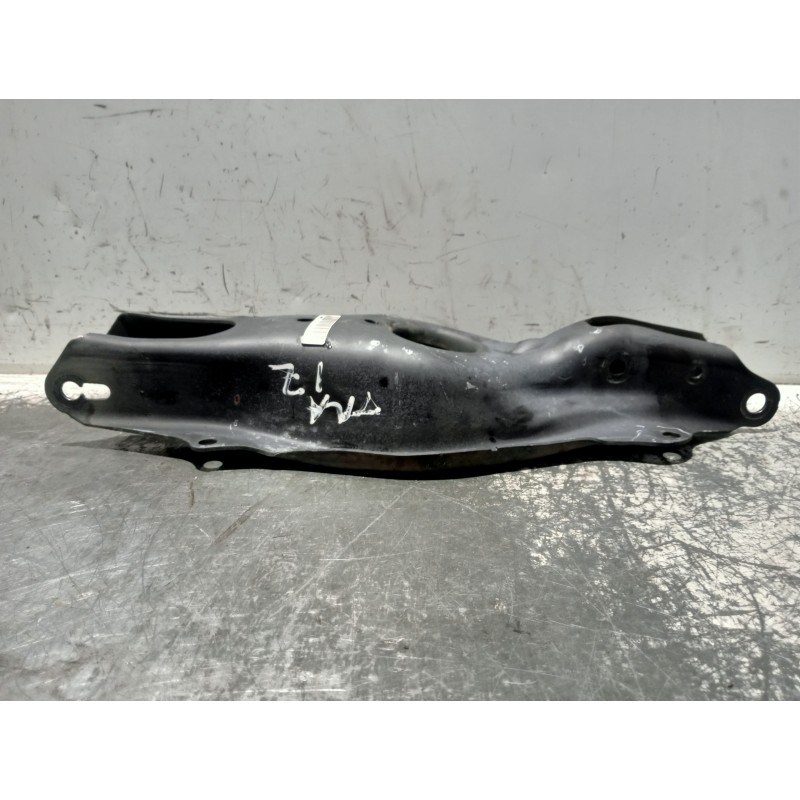 Recambio de brazo suspension inferior trasero izquierdo para mercedes clase c (w205) lim. referencia OEM IAM 2053500341  
