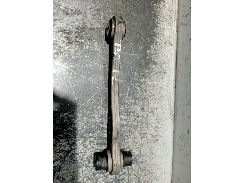 Recambio de brazo suspension inferior trasero izquierdo para mercedes clase c (w205) lim. referencia OEM IAM 20402RSA5  