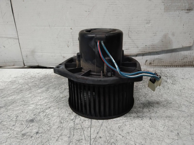 Recambio de motor calefaccion para nissan serena (c23m) 2.0 slx diesel referencia OEM IAM 4868030350 0130111154 