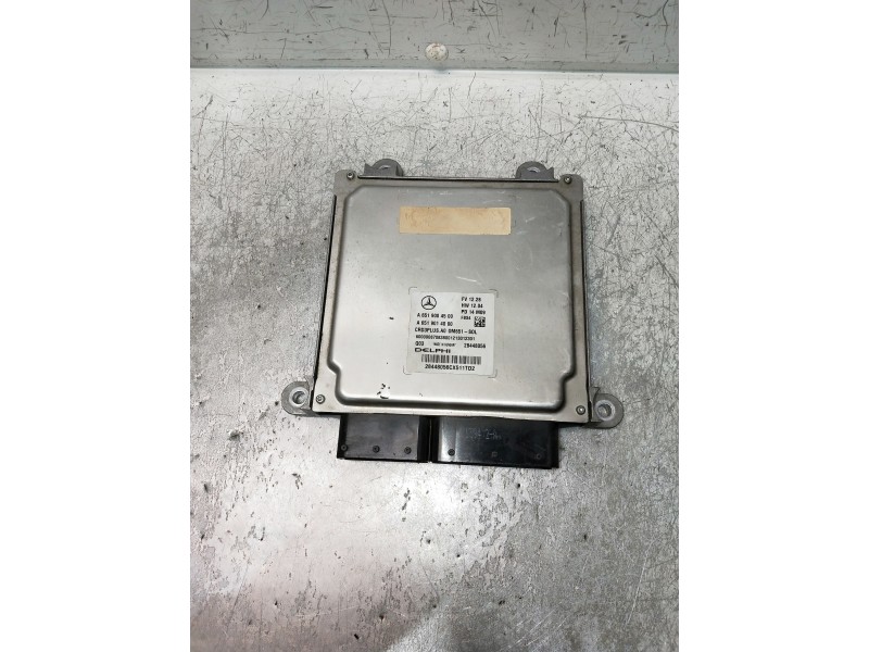 Recambio de centralita motor uce para mercedes clase c (w205) lim. referencia OEM IAM A6519004500 28448056 A6519014000