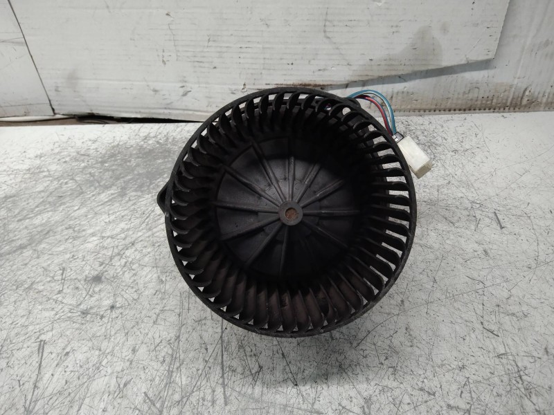 Recambio de motor calefaccion para nissan serena (c23m) 2.0 slx diesel referencia OEM IAM 4868030350 0130111154 