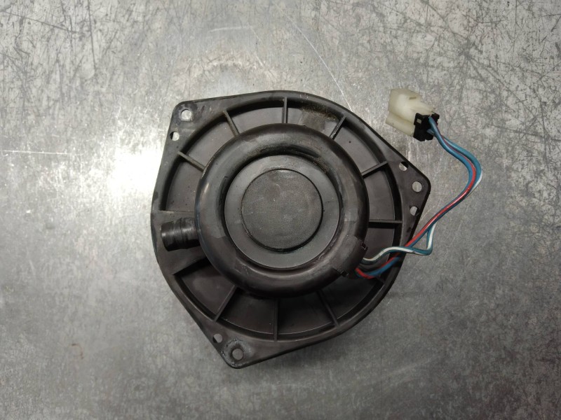 Recambio de motor calefaccion para nissan serena (c23m) 2.0 slx diesel referencia OEM IAM 4868030350 0130111154 