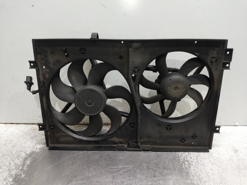 Recambio de electroventilador para volkswagen golf iv berlina (1j1) gti referencia OEM IAM 1J0121207  