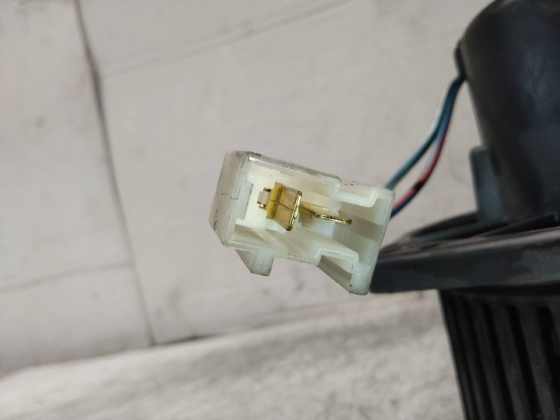 Recambio de motor calefaccion para nissan serena (c23m) 2.0 slx diesel referencia OEM IAM 4868030350 0130111154 