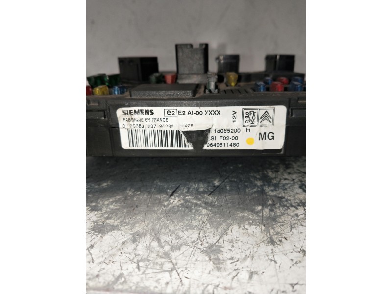 Recambio de caja reles / fusibles para citroen c3 1.4 hdi sx plus referencia OEM IAM 9649811480  
