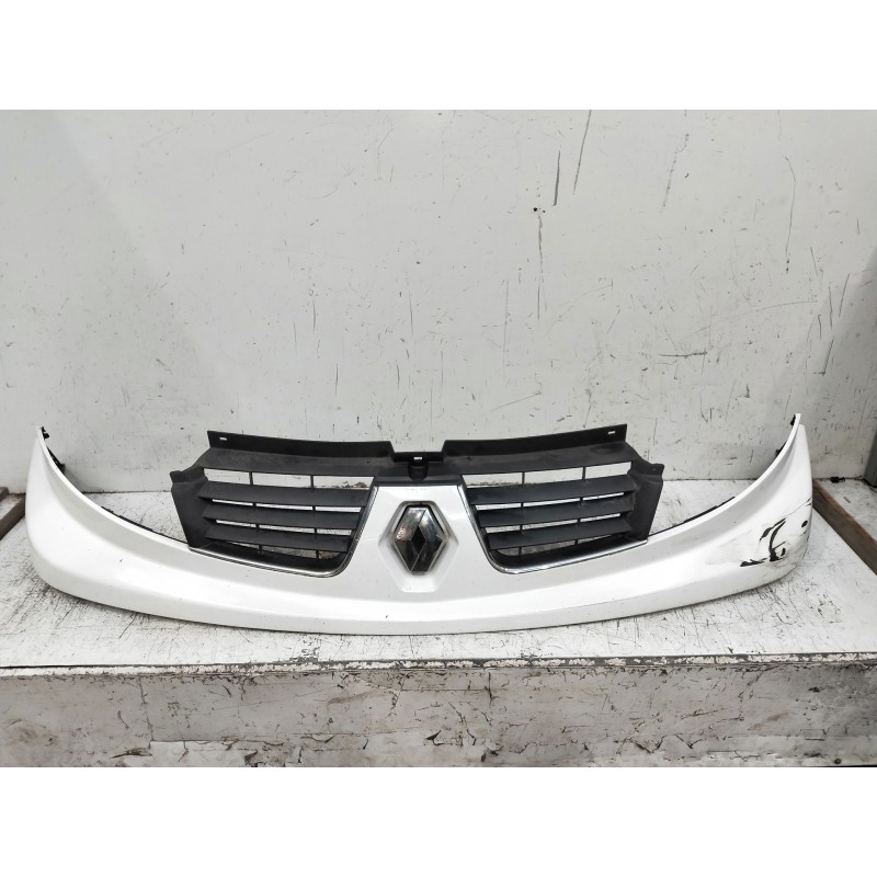 Recambio de rejilla delantera para renault trafic caja cerrada (ab 4.01) 2.0 dci diesel fap cat referencia OEM IAM   VER FOTOS