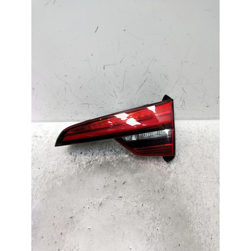 Recambio de piloto trasero derecho interior para audi a4 avant (8w5) sport edition quattro referencia OEM IAM 8W9945094 81210201