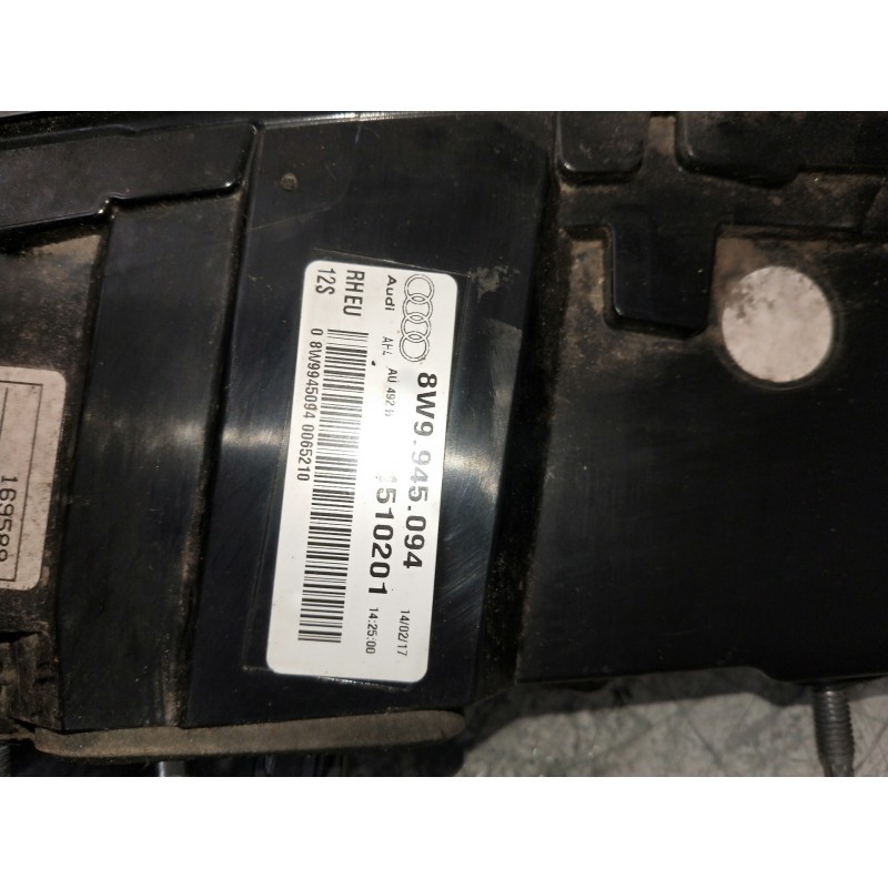 Recambio de piloto trasero derecho interior para audi a4 avant (8w5) sport edition quattro referencia OEM IAM 8W9945094 81210201