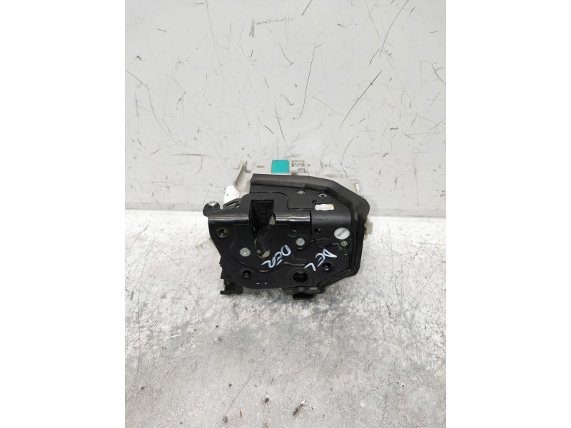 Recambio de motor cierre centralizado delantero derecho para audi a4 avant (8w5) sport edition quattro referencia OEM IAM 8X1837