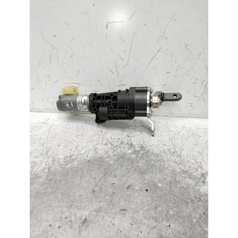 Recambio de motor cierre centralizado porton para audi a4 avant (8w5) sport edition quattro referencia OEM IAM 8W9827851A 139722