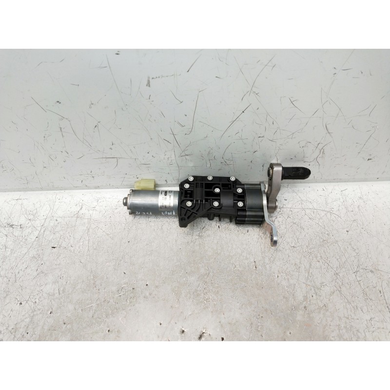 Recambio de motor cierre centralizado porton para audi a4 avant (8w5) sport edition quattro referencia OEM IAM 8W9827852A 139722