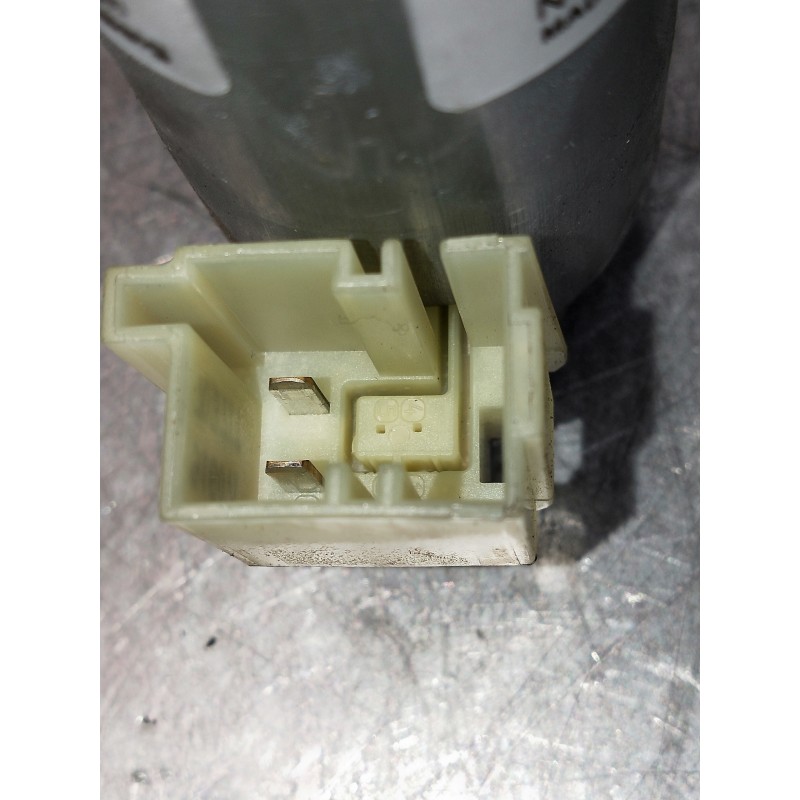 Recambio de motor cierre centralizado porton para audi a4 avant (8w5) sport edition quattro referencia OEM IAM 8W9827852A 139722