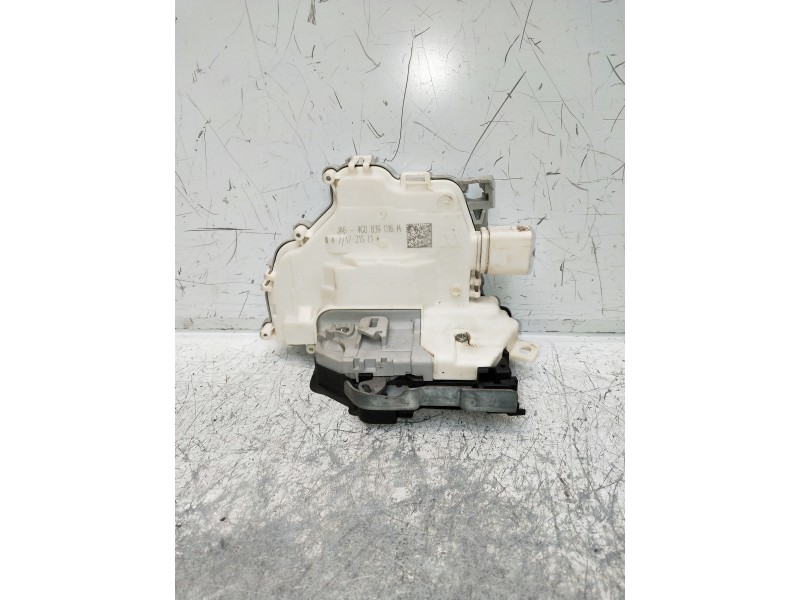 Recambio de motor cierre centralizado trasero derecho para audi a4 avant (8w5) sport edition quattro referencia OEM IAM 4G083901