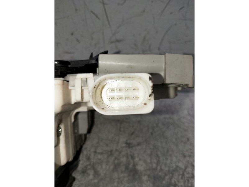 Recambio de motor cierre centralizado trasero izquierdo para audi a4 avant (8w5) sport edition quattro referencia OEM IAM 4G0839