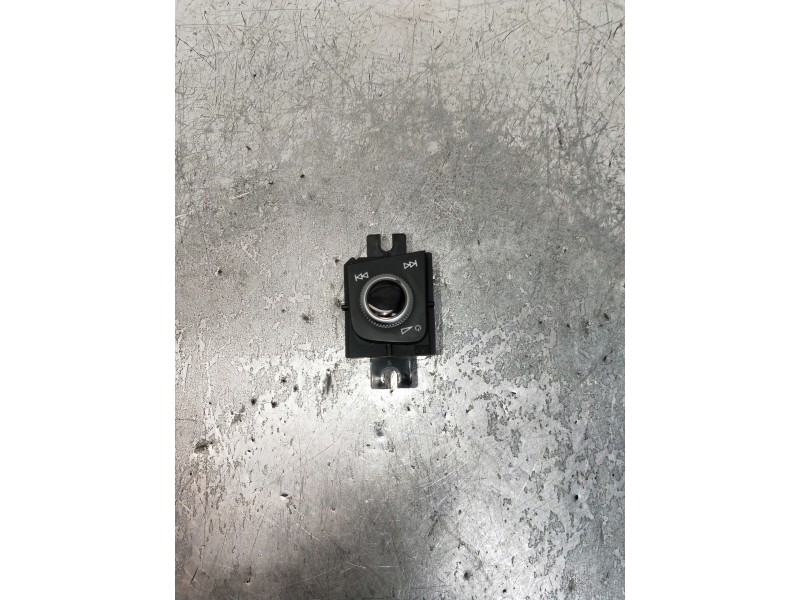 Recambio de mando multifuncion para audi a4 avant (8w5) sport edition quattro referencia OEM IAM 8W1919616  