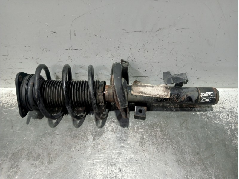 Recambio de amortiguador delantero derecho para volvo v50 familiar 1.8 kinetic referencia OEM IAM 30714388  00733967