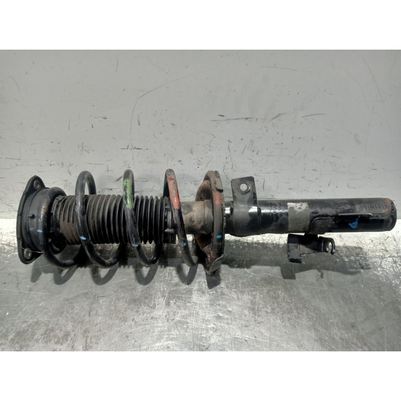 Recambio de amortiguador delantero derecho para volvo v50 familiar 1.8 kinetic referencia OEM IAM 30714388  00733967