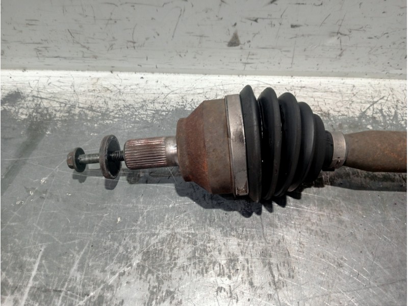 Recambio de transmision delantera derecha para volvo v50 familiar 1.8 kinetic referencia OEM IAM 30681127  T041106