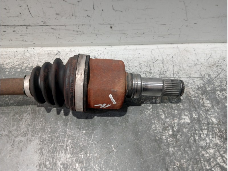 Recambio de transmision delantera izquierda para volvo v50 familiar 1.8 kinetic referencia OEM IAM 30681128  T041105