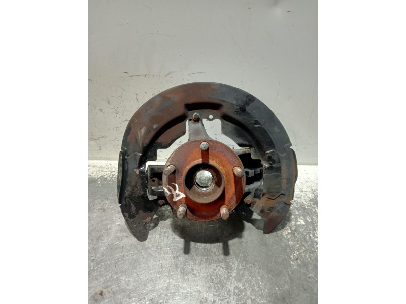 Recambio de mangueta delantera derecha para volvo v50 familiar 1.8 kinetic referencia OEM IAM 3M513K170  
