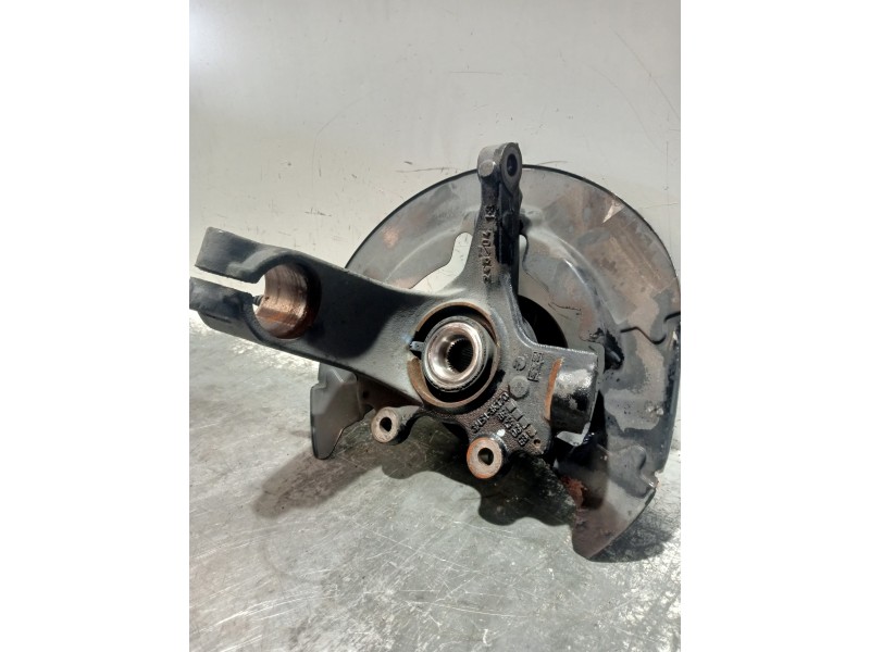 Recambio de mangueta delantera derecha para volvo v50 familiar 1.8 kinetic referencia OEM IAM 3M513K170  