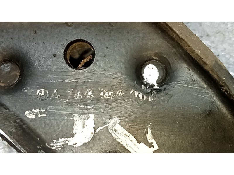 Recambio de brazo suspension superior trasero derecho para mercedes clase b (w246) b 180 cdi be (246.200) referencia OEM IAM A24