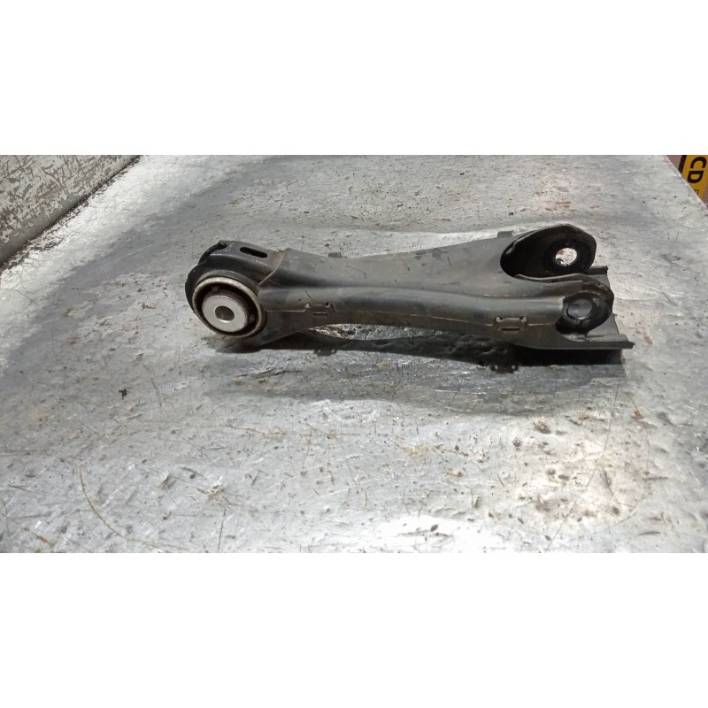 Recambio de brazo suspension superior trasero derecho para mercedes clase b (w246) b 180 cdi be (246.200) referencia OEM IAM   