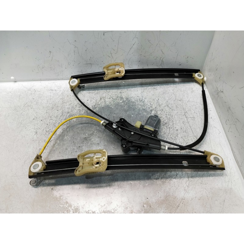 Recambio de elevalunas delantero derecho para audi a4 avant (8w5) sport edition quattro referencia OEM IAM 8W0837462  5P