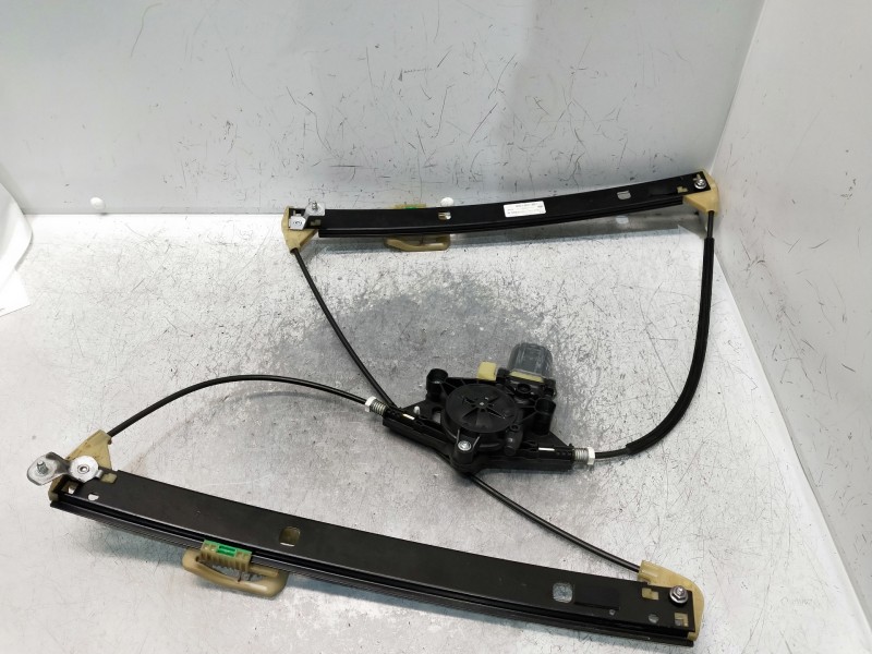 Recambio de elevalunas delantero izquierdo para audi a4 avant (8w5) sport edition quattro referencia OEM IAM 8W0837461  5P