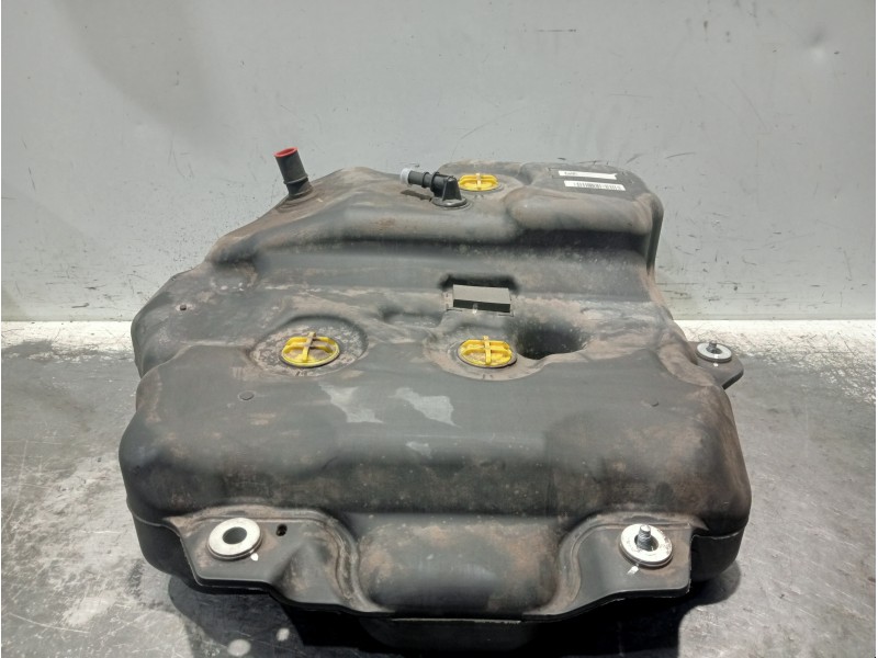 Recambio de deposito combustible para mercedes clase c (w205) lim. referencia OEM IAM A2054706901 15431802 ADBLUE