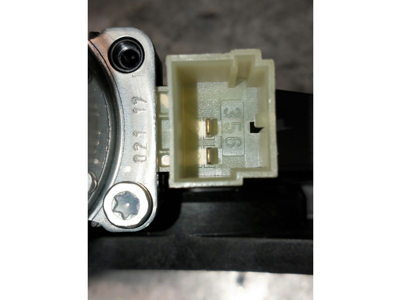 Recambio de elevalunas trasero izquierdo para audi a4 avant (8w5) sport edition quattro referencia OEM IAM 8W0839461  5P