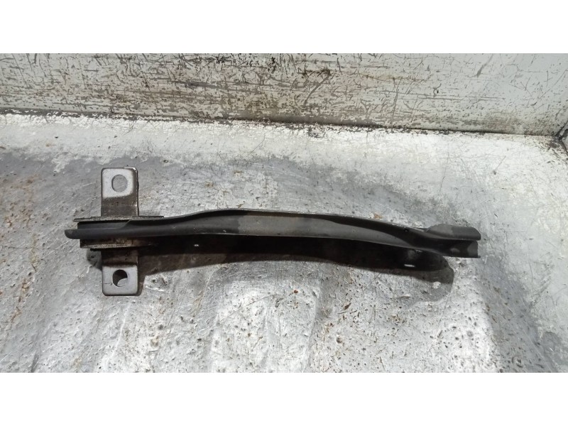 Recambio de brazo suspension superior trasero izquierdo para mercedes clase b (w246) b 180 cdi be (246.200) referencia OEM IAM A