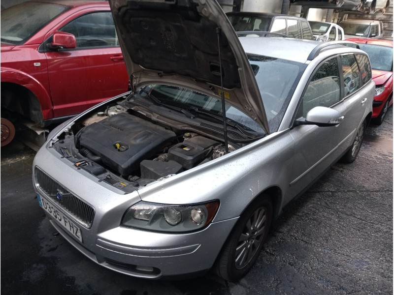 volvo v50 familiar del año 2004