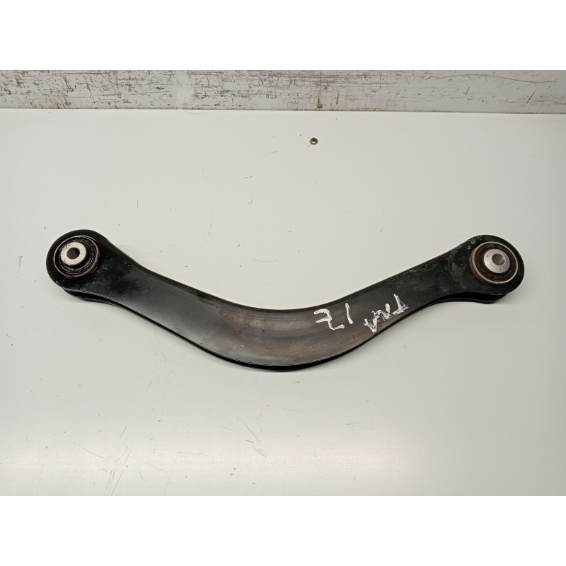 Recambio de brazo suspension superior trasero izquierdo para audi a4 avant (8w5) sport edition quattro referencia OEM IAM 8W0505