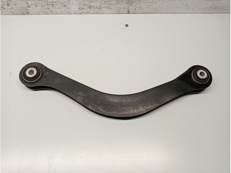 Recambio de brazo suspension superior trasero izquierdo para audi a4 avant (8w5) sport edition quattro referencia OEM IAM 8W0505